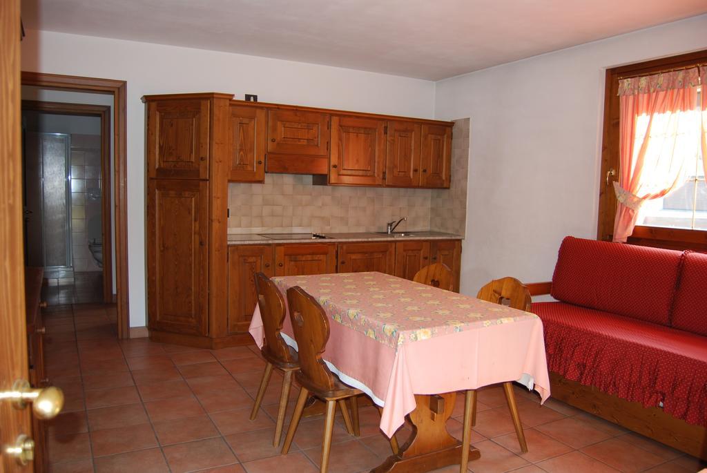 Chalet Gardenia Бормио Стая снимка