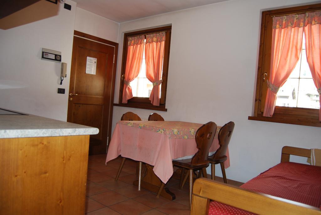 Chalet Gardenia Бормио Стая снимка